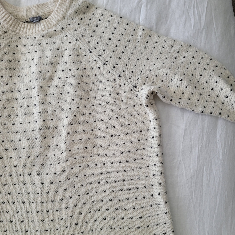 "Heart" pattern Sweater